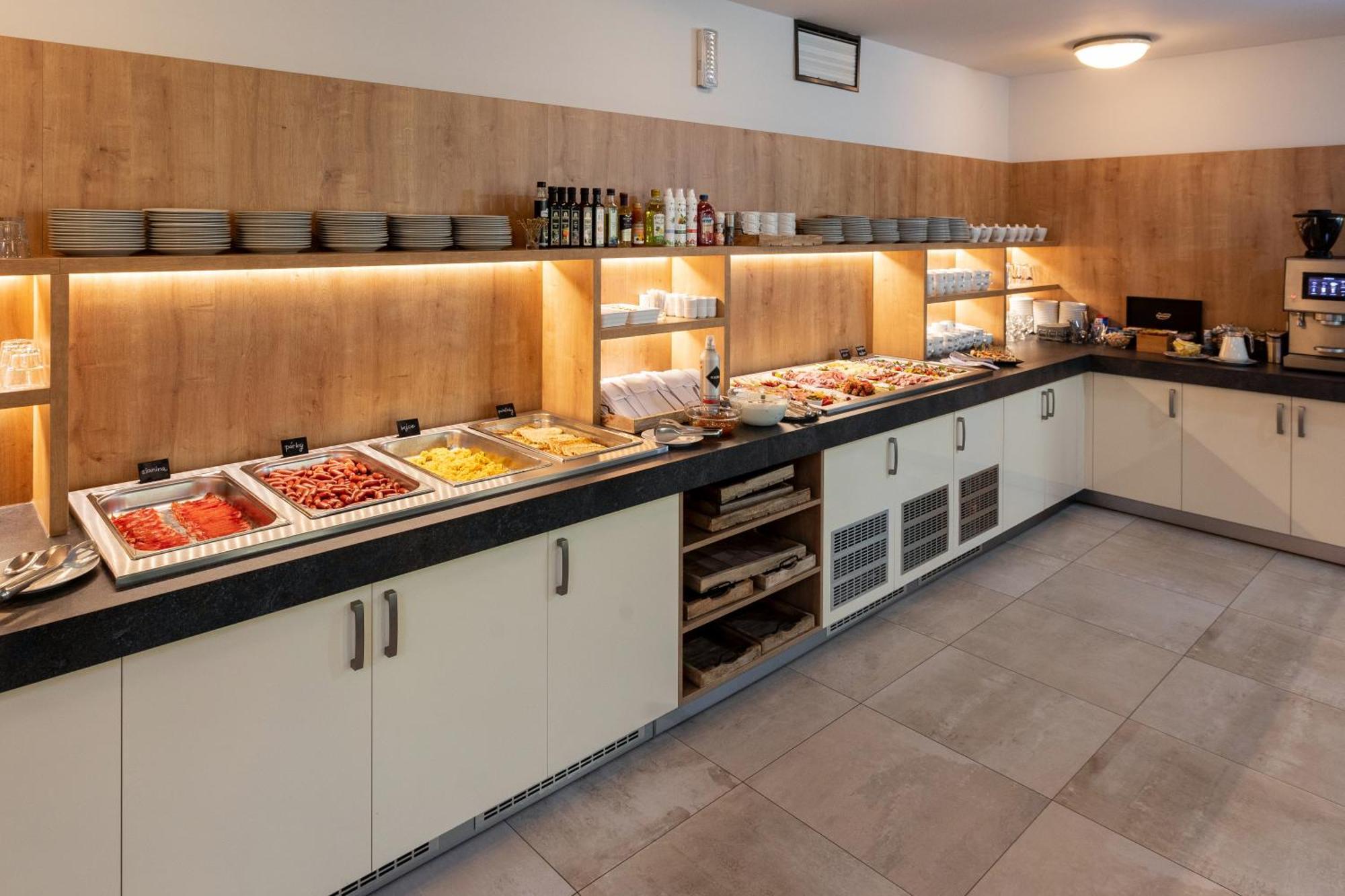 Hotel Regent Horni Branna Екстериор снимка